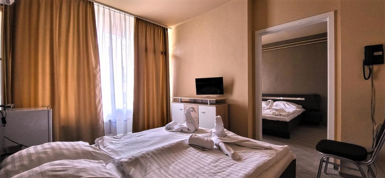 Hotel Korona Siófok Exteriör bild