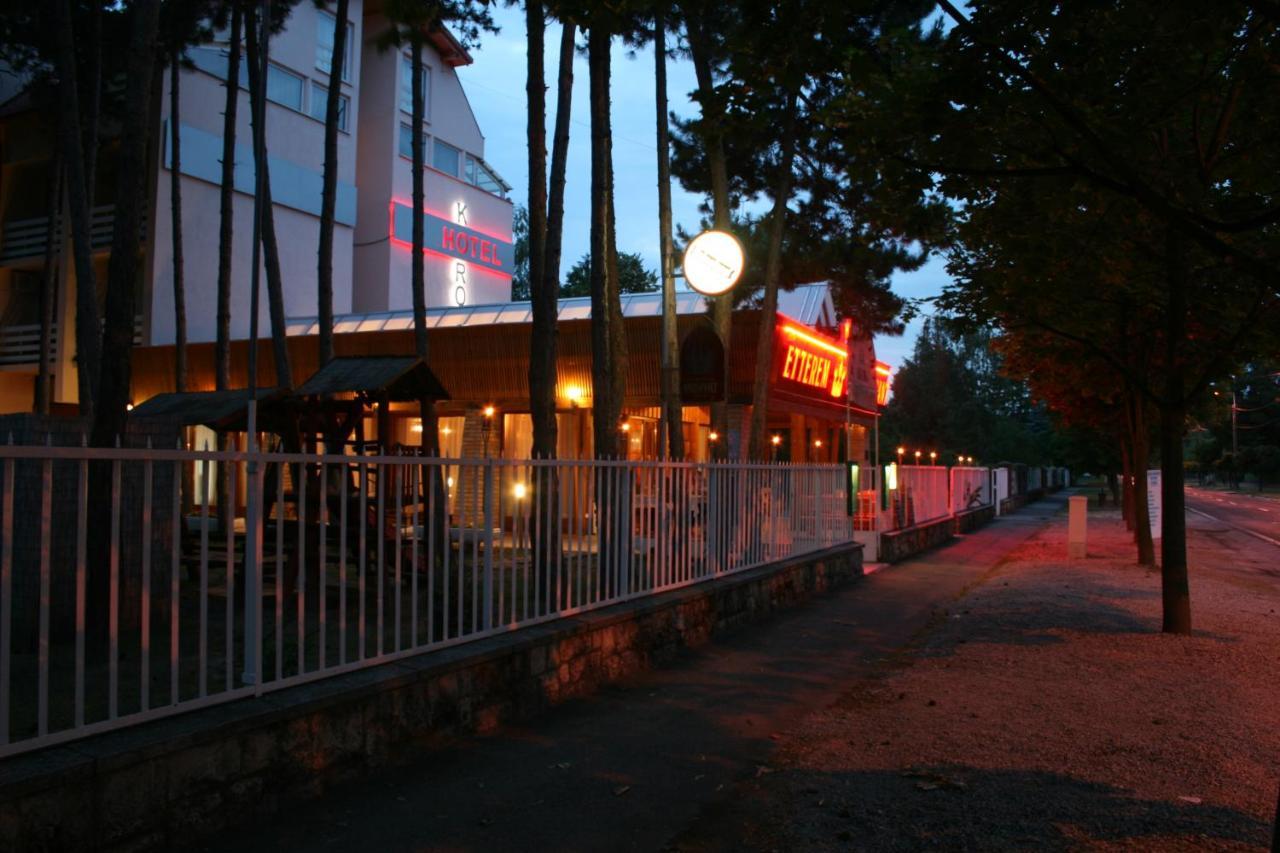 Hotel Korona Siófok Exteriör bild