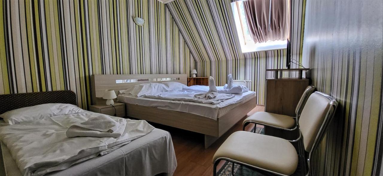 Hotel Korona Siófok Exteriör bild