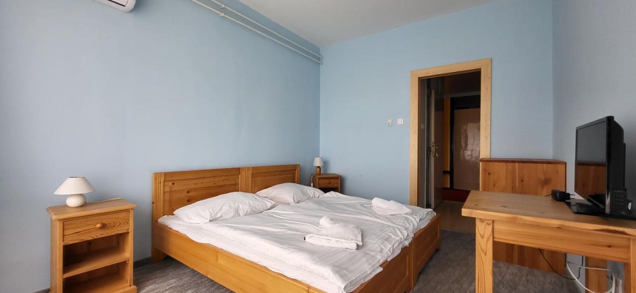 Hotel Korona Siófok Exteriör bild